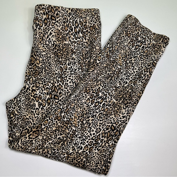 Chico's Pants - Chicos leopard print stretch pants size 6